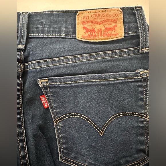 Levi’s 710 Super Skinny Jeans - Picture 4 of 6